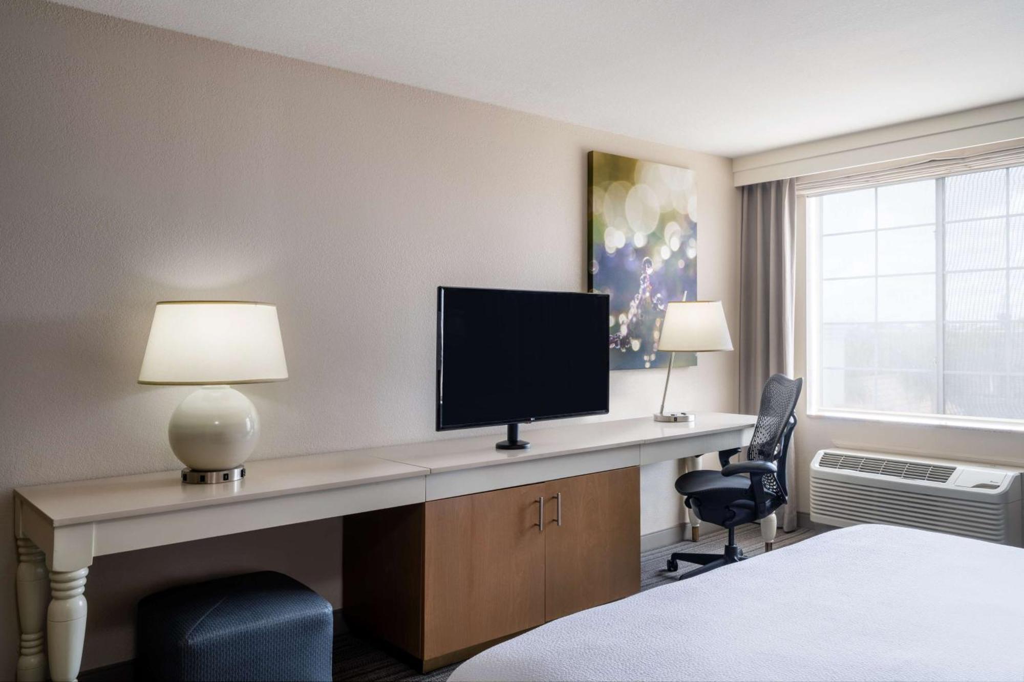 Hilton Garden Inn Bakersfield Zewnętrze zdjęcie