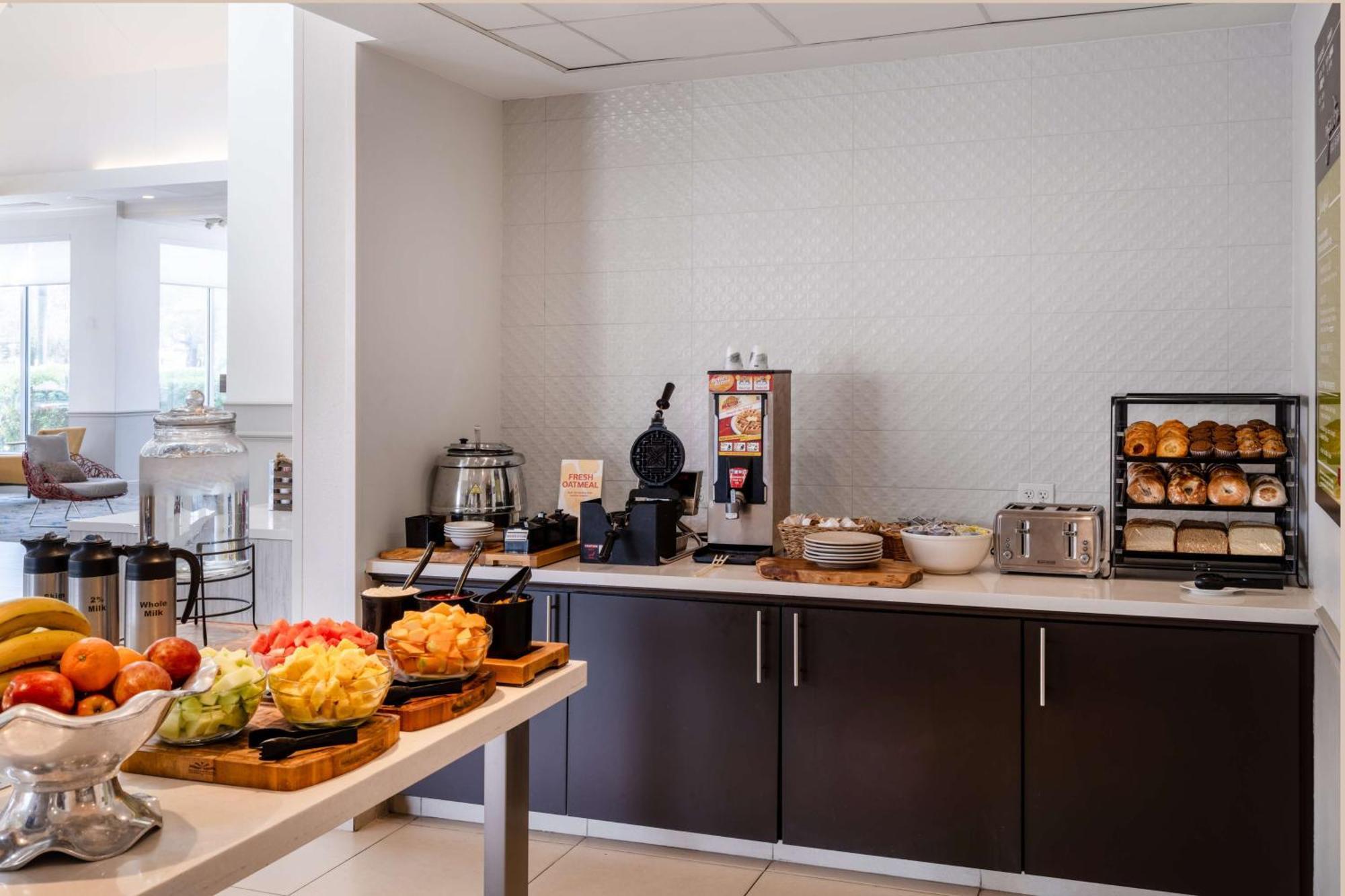 Hilton Garden Inn Bakersfield Zewnętrze zdjęcie