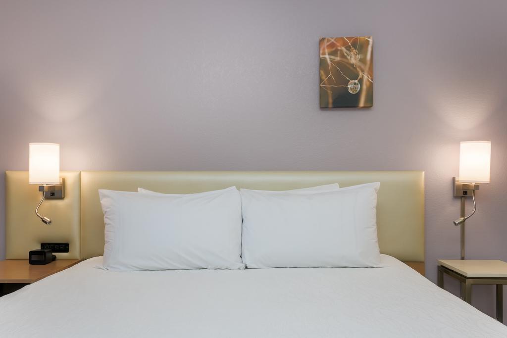 Hilton Garden Inn Bakersfield Zewnętrze zdjęcie